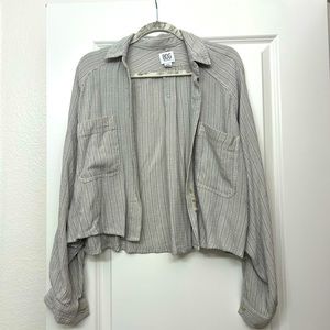 Urban outfitters cropped button up/flannel, Size Small, Grey & Cream